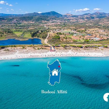 Villetta Indipendente Fronte Spiaggia Budoni Exterior photo
