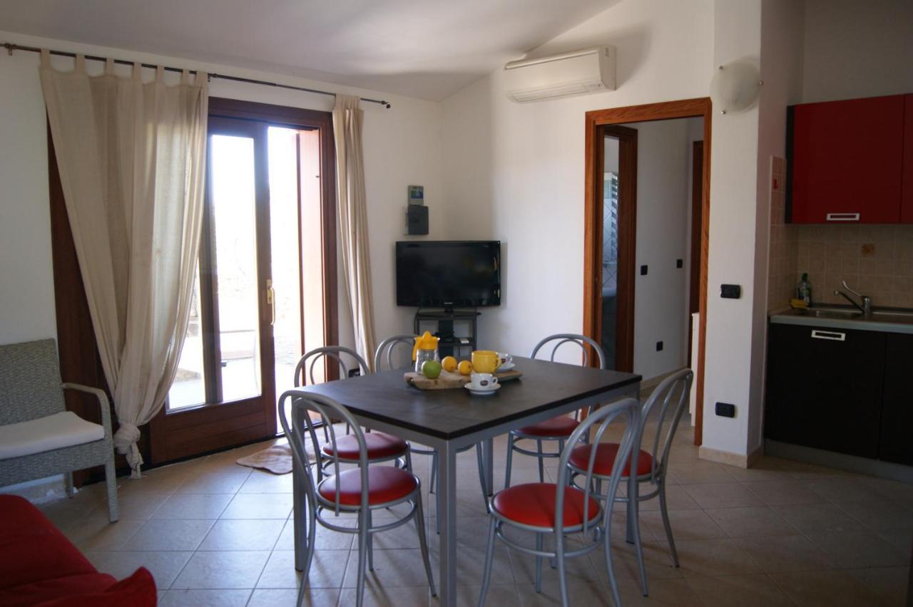 Villetta Indipendente Fronte Spiaggia Budoni Exterior photo