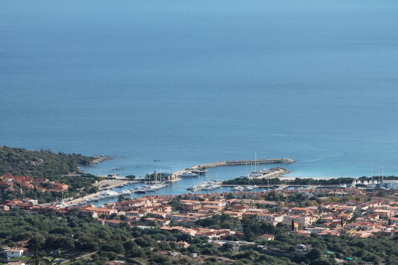 Villetta Indipendente Fronte Spiaggia Budoni Exterior photo